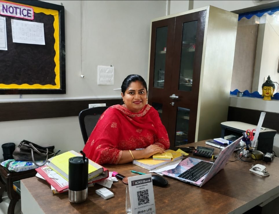 Mrs. Nidhi Saini
